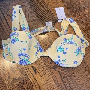 NWT WEWOREWHAT Golden Hour Floral Bikini Top, Dbl Cream Multi LARGE